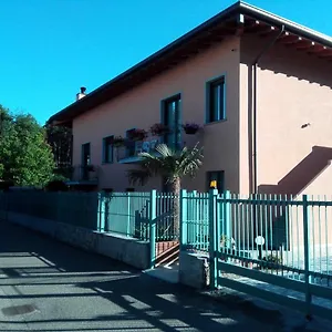  Couette-café Ormeni Italie